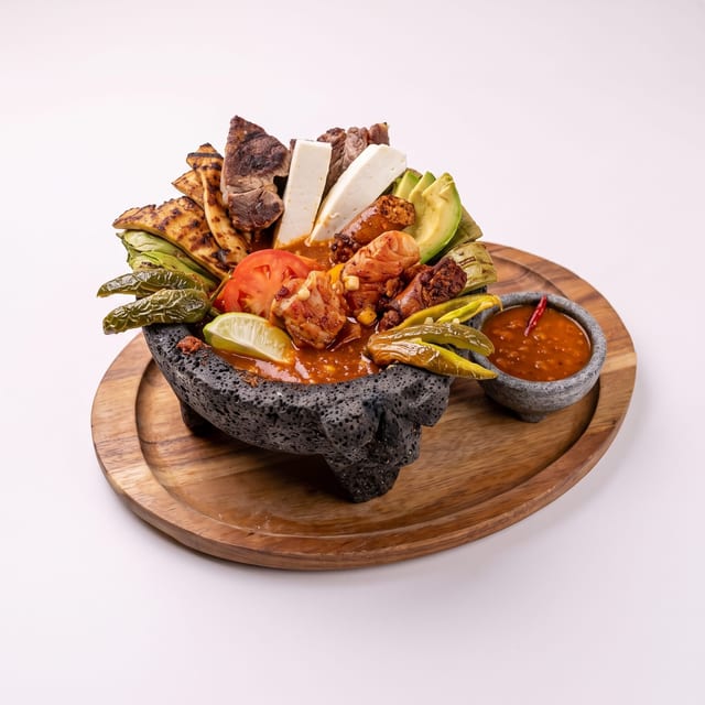 Molcajete Mixto.